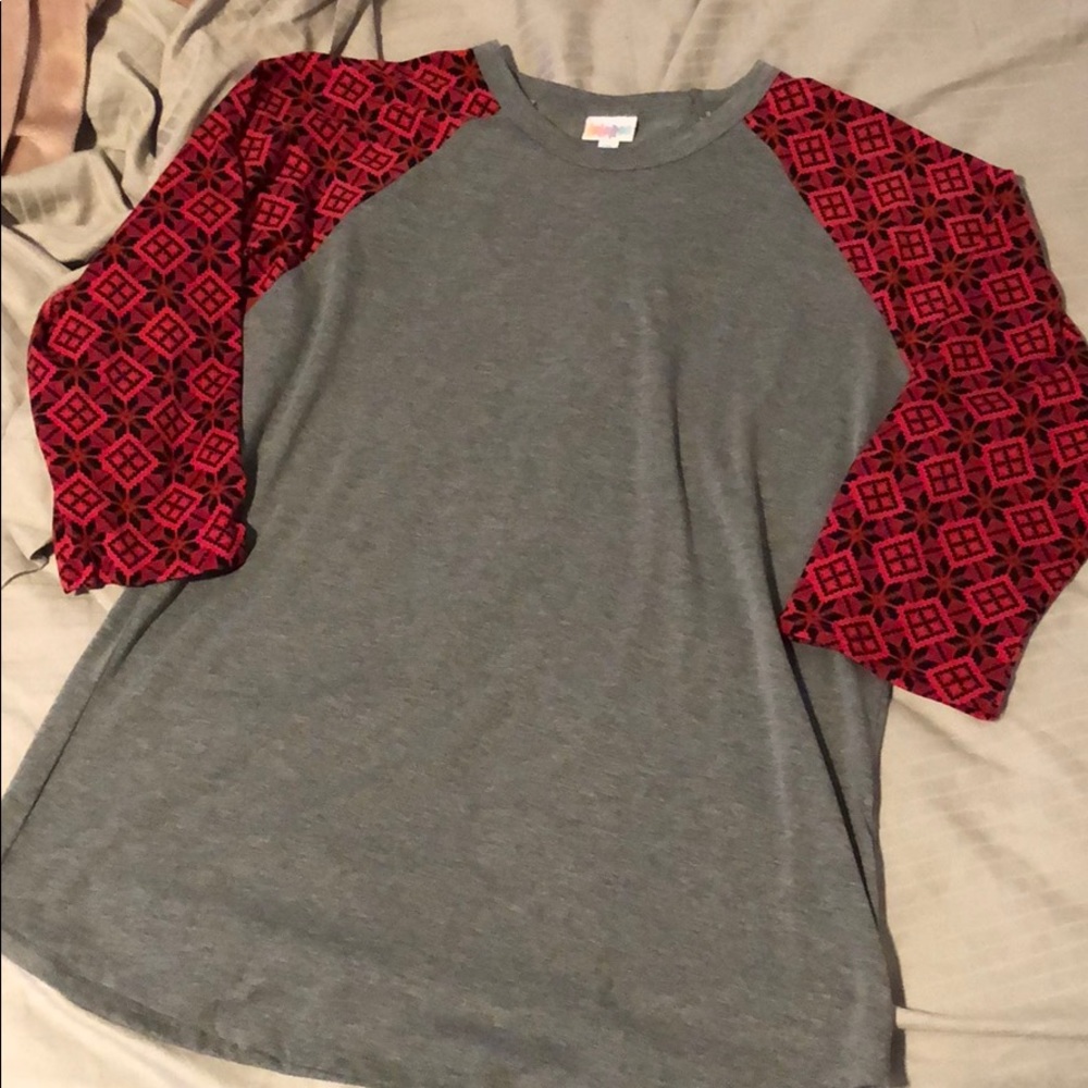 Lularoe Randy Tee